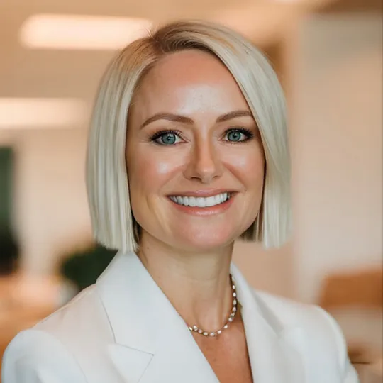 Kim Wolle, Agent in  - Compass