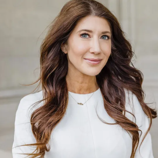 Katie Dwyer, Agent in  - Compass