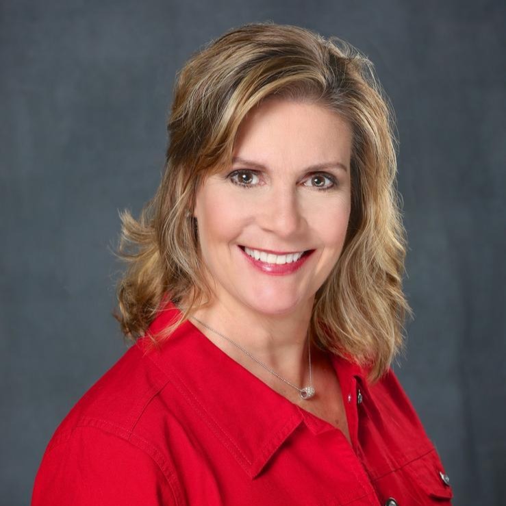 Headshot of Gema Edmiston