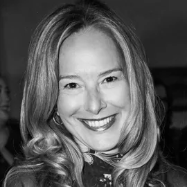 Annie Baldo, Agent in  - Compass
