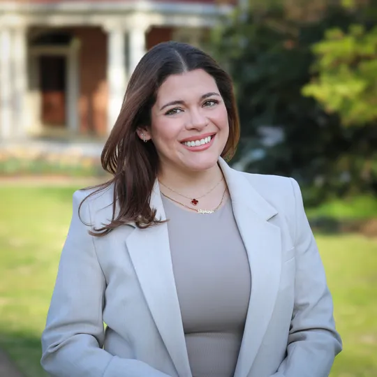 Stephanie Nogales, Agent in  - Compass