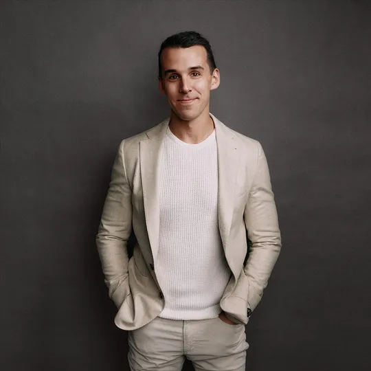 Ian Slater, Agent in  - Compass