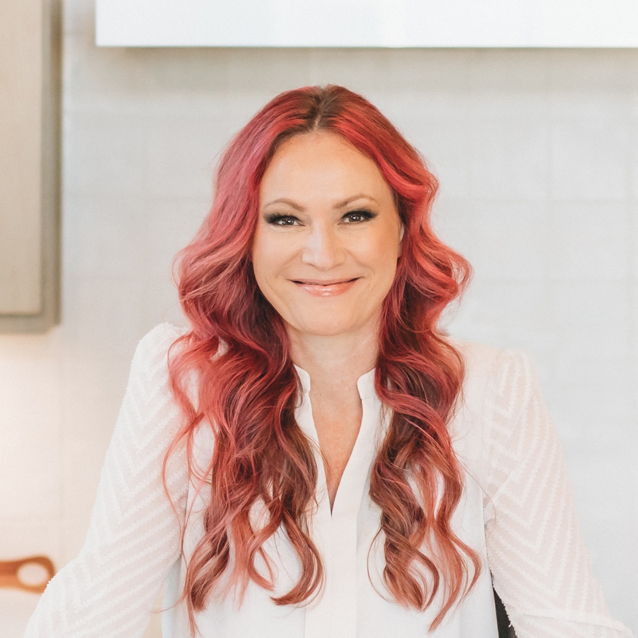 Headshot of Rhianon Cote