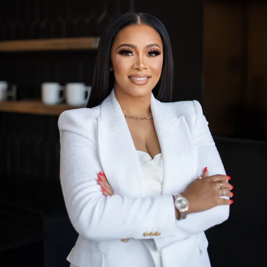 Natasha Tucker, Agent in  - Compass