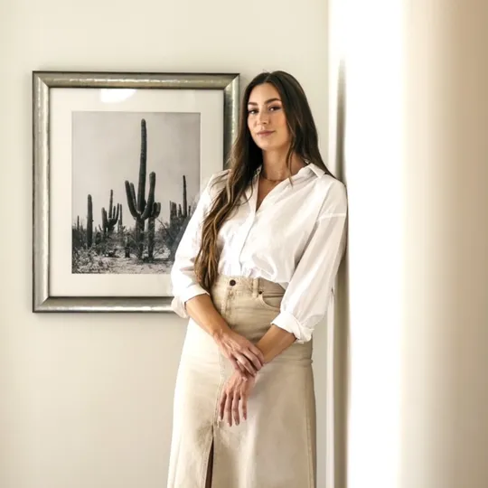 Lauren Purdy Hope, Agent in  - Compass