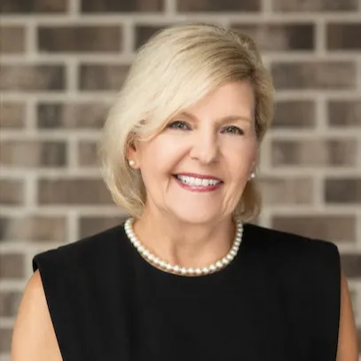 Janice Hoffman, Agent in  - Compass