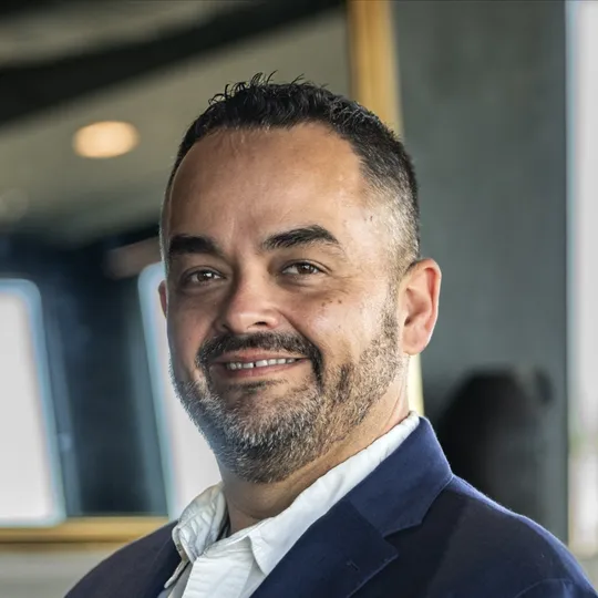 Jamie Brandenburg, Agent in  - Compass