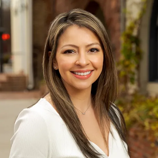 Alisson Landers, Agent in  - Compass