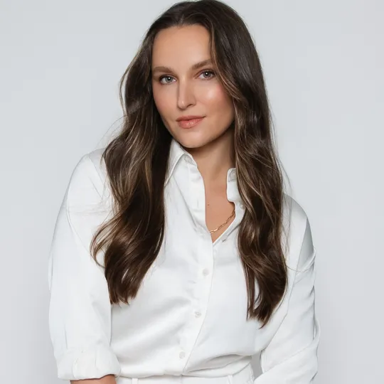 Ilona Danilova, Agent in  - Compass