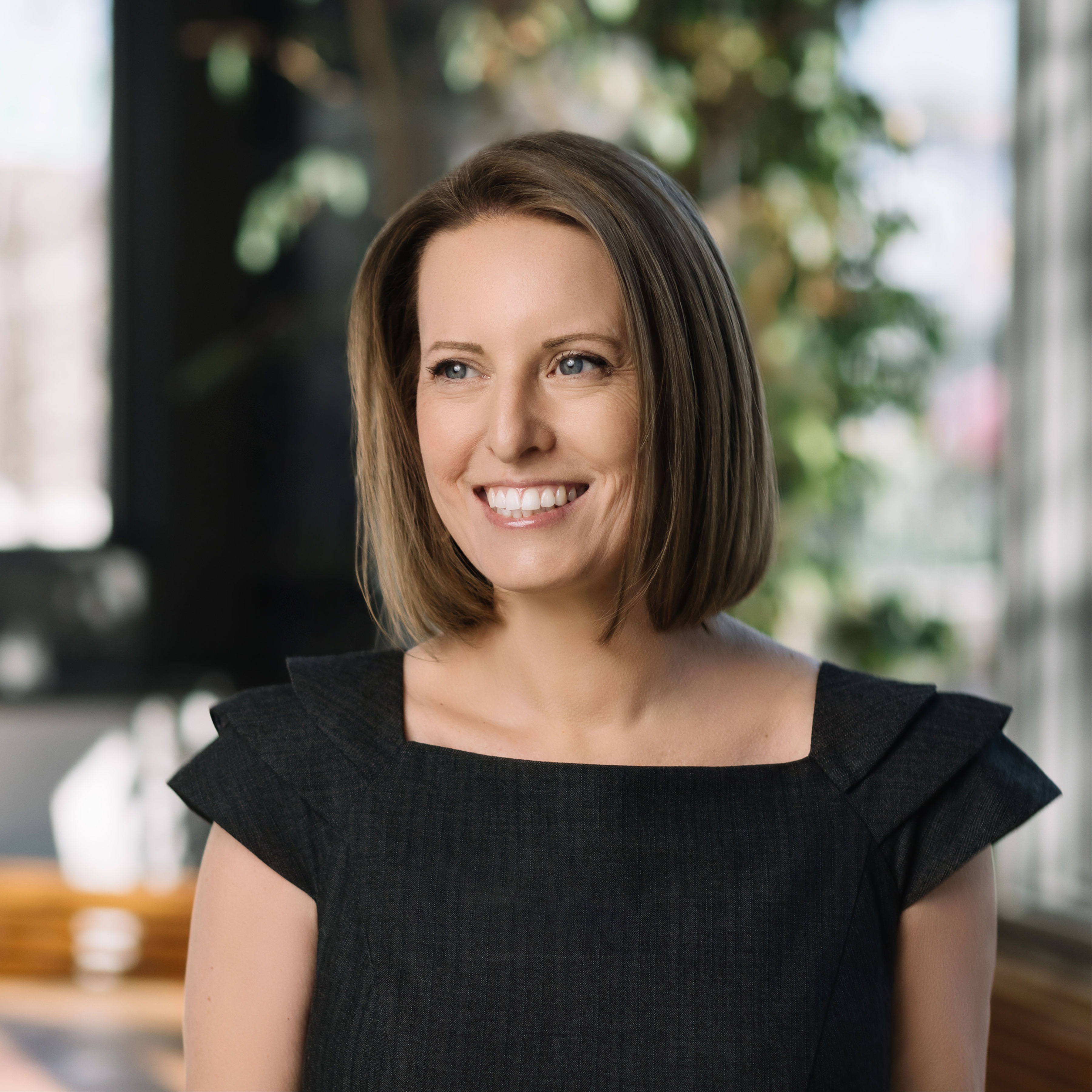 Headshot of Anita Ronan Hunter
