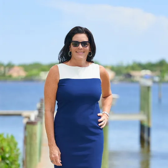 Nadine Fite, Agent in  - Compass