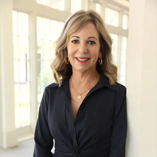 Mary Floyd, Agent in  - Compass