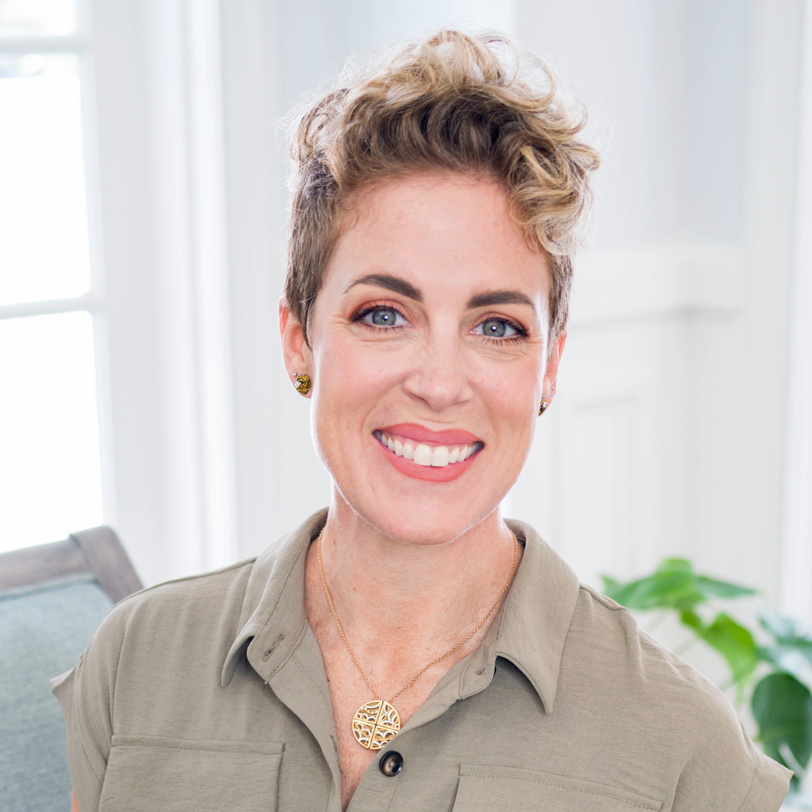 Headshot of Dana Merrill