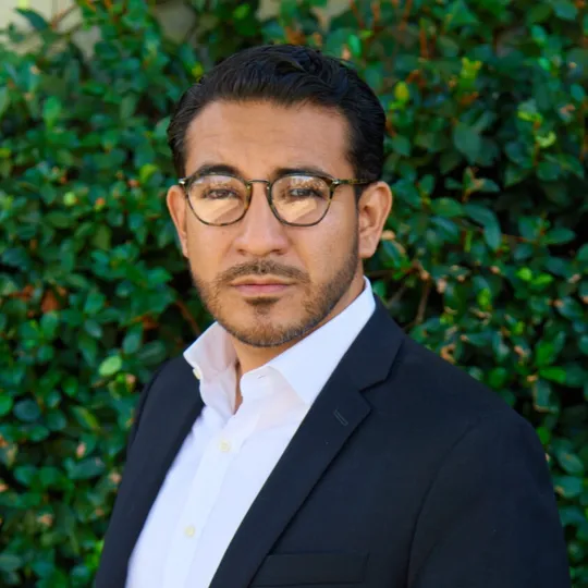 Francisco Montes, Agent in  - Compass