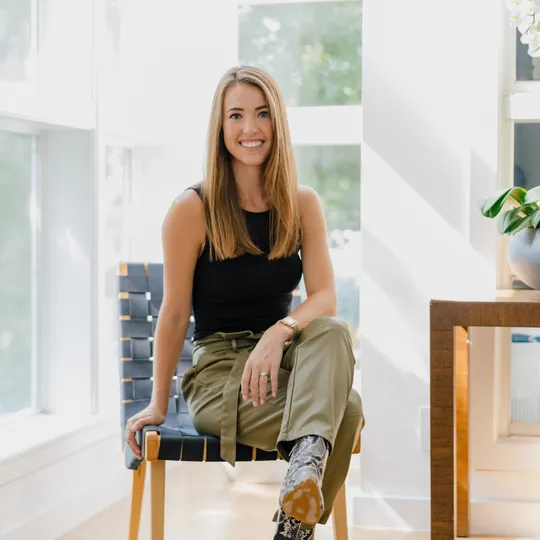 Sophie Yoder, Agent in  - Compass