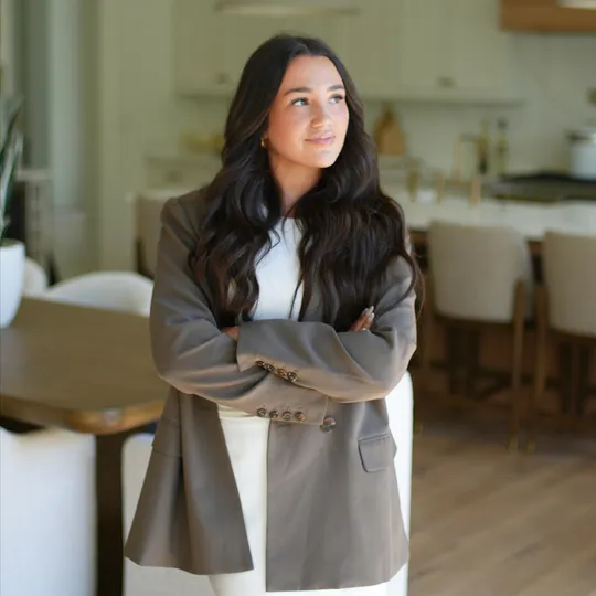 Taylor Burkhead, Agent in  - Compass