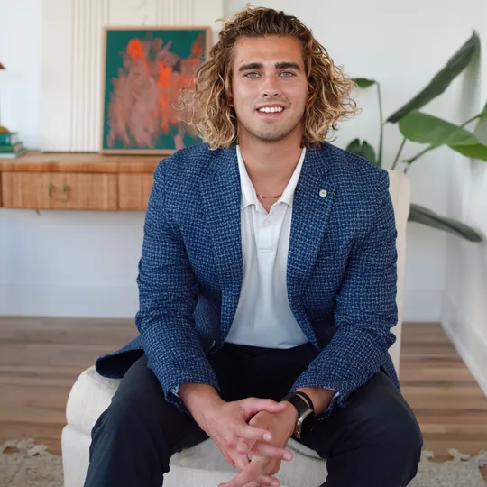 Mason Earls, Agent in  - Compass