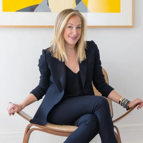 Meredith Kamo, Agent in  - Compass