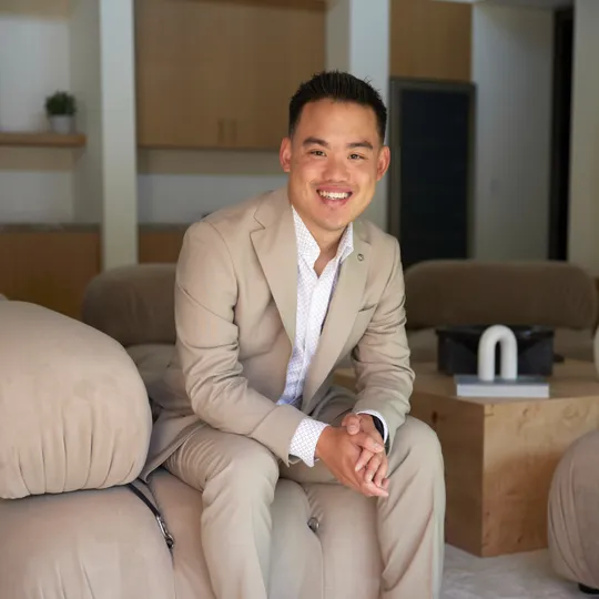 Andrew Lin, Agent in  - Compass