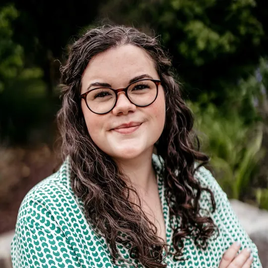 Ashley Cates, Agent in  - Compass