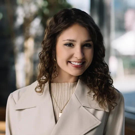 Raeanna Culmone, Agent in  - Compass