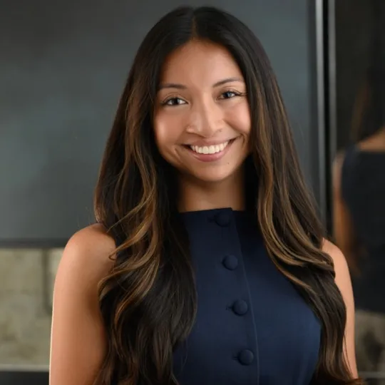 Roslyn Parayo, Agent in  - Compass