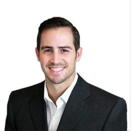 Headshot of Taylor Cummins