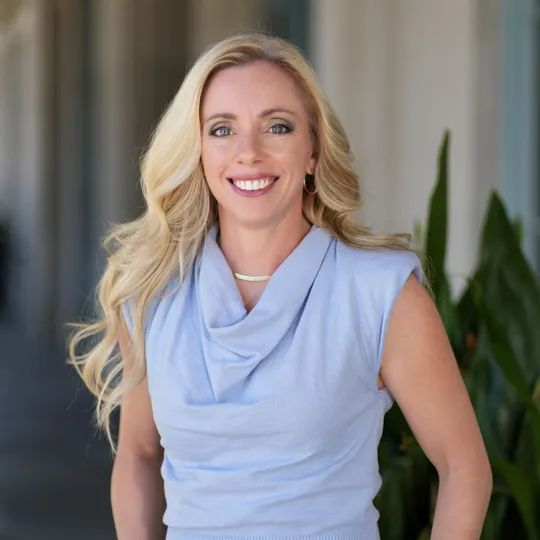 Amanda Sarvaunt, Agent in  - Compass