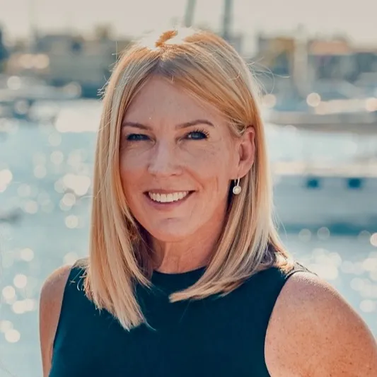 Cari Young, Agent in  - Compass