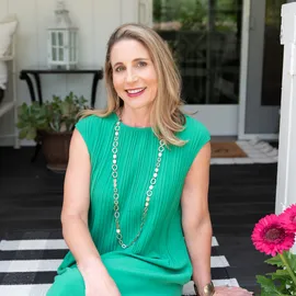 Joanie Cubias, Agent in  - Compass