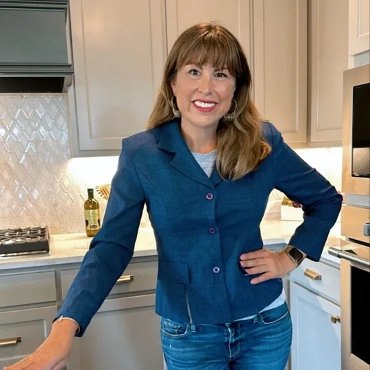 Liz McFarland, Agent in  - Compass