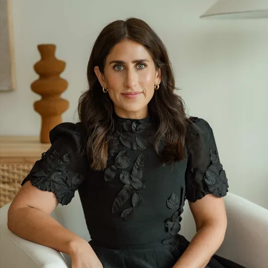 Ellie Middleton, Agent in  - Compass