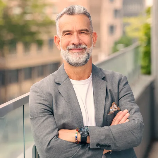 Saul Shapiro, Agent in  - Compass