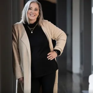 Karen Cox's Profile Photo