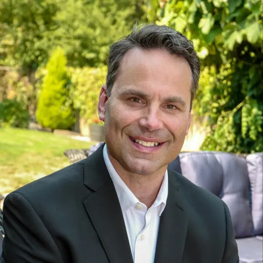 Robert Picinich, Agent in  - Compass