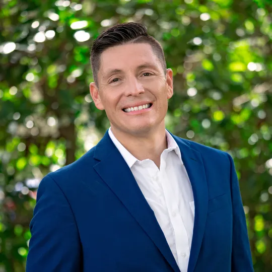 Christopher Tapia, Agent in  - Compass