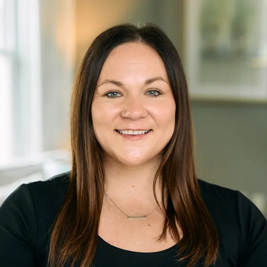 Taylor Hug, Agent in  - Compass