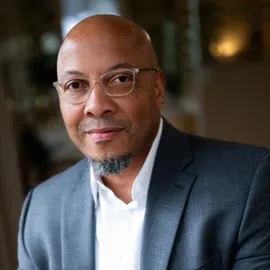 Terry Carter, Agent in  - Compass
