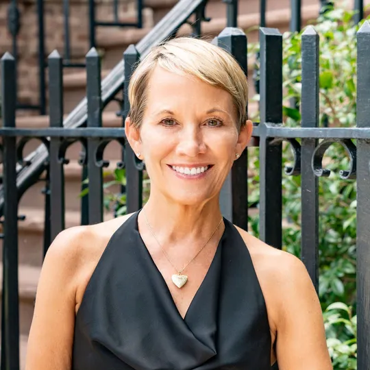 Debbie Hooker, Agent in  - Compass