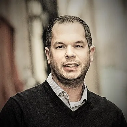 Ryan Hoesli, Agent in  - Compass