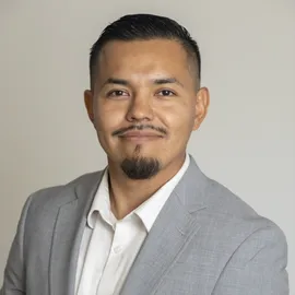 Juan Andrade, Agent in  - Compass