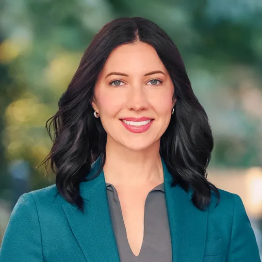 Erin Frisbie, Agent in  - Compass