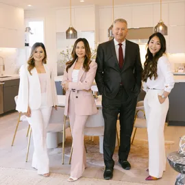 Aimee Huang RE Team, Agent in  - Compass