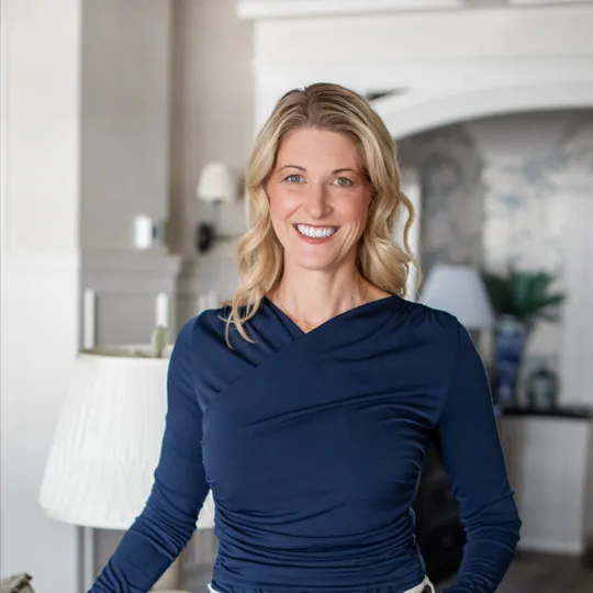 Christine Tierney, Agent in  - Compass