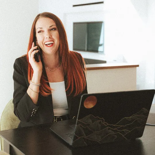 Nicolette Thomas, Agent in  - Compass