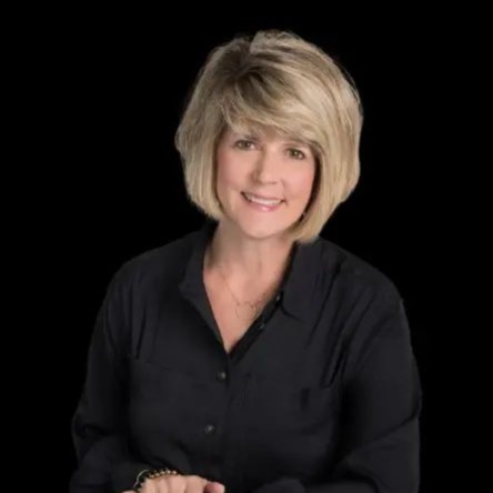 Headshot of Susan Rauhoff