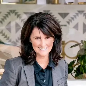 Kimberley Pfeiffer, Agent in  - Compass