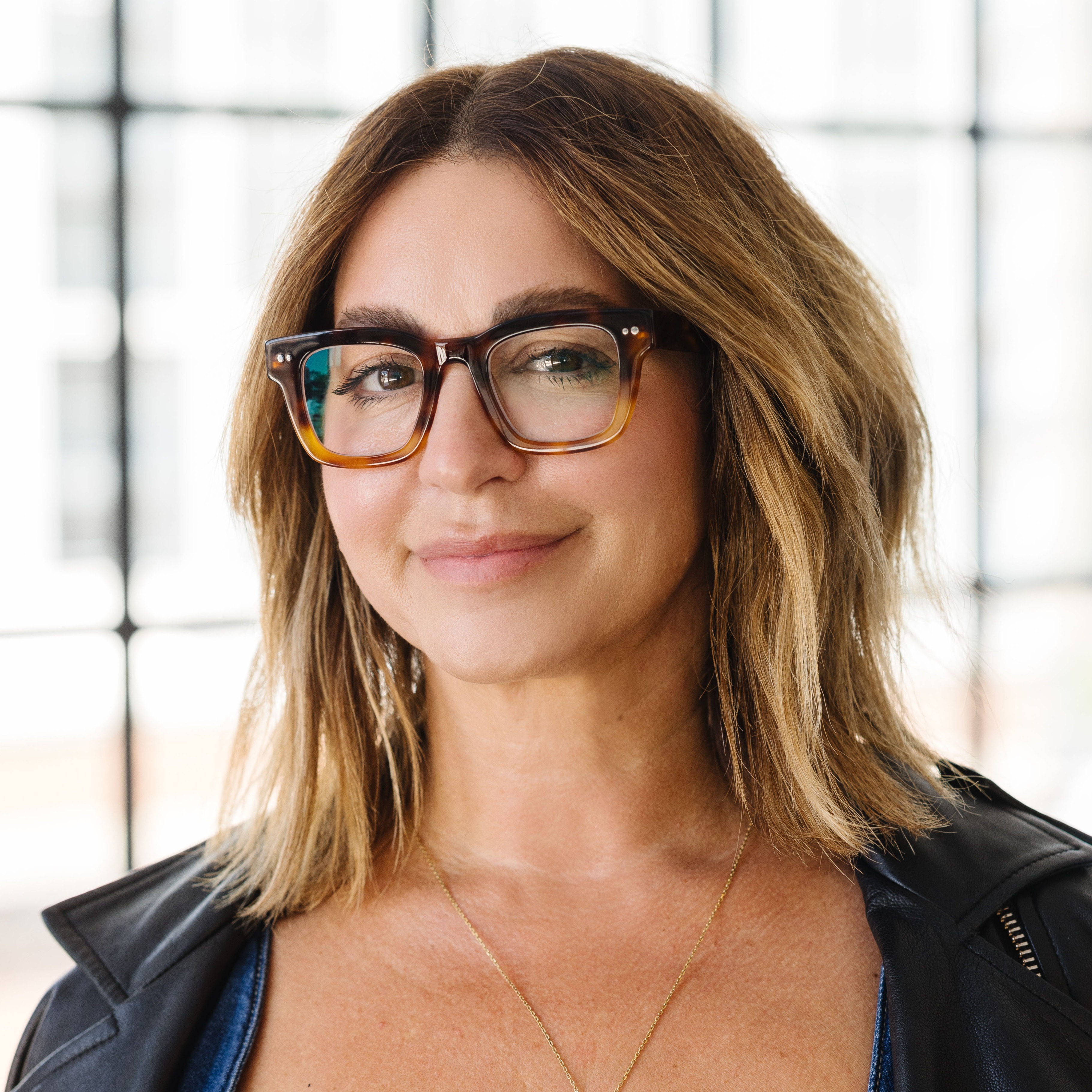 Headshot of Shawnna Mueller