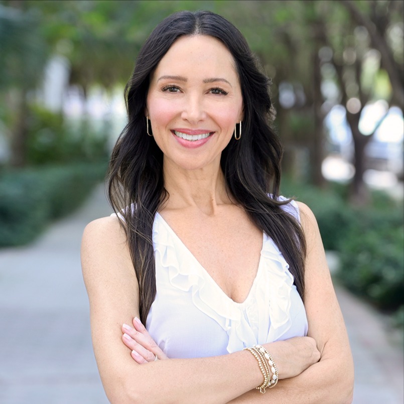 Headshot of Jennifer Levy