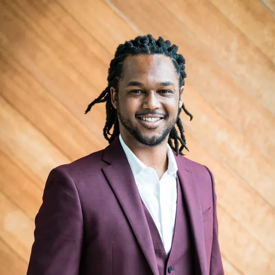 Desmond Campbell, Agent in  - Compass